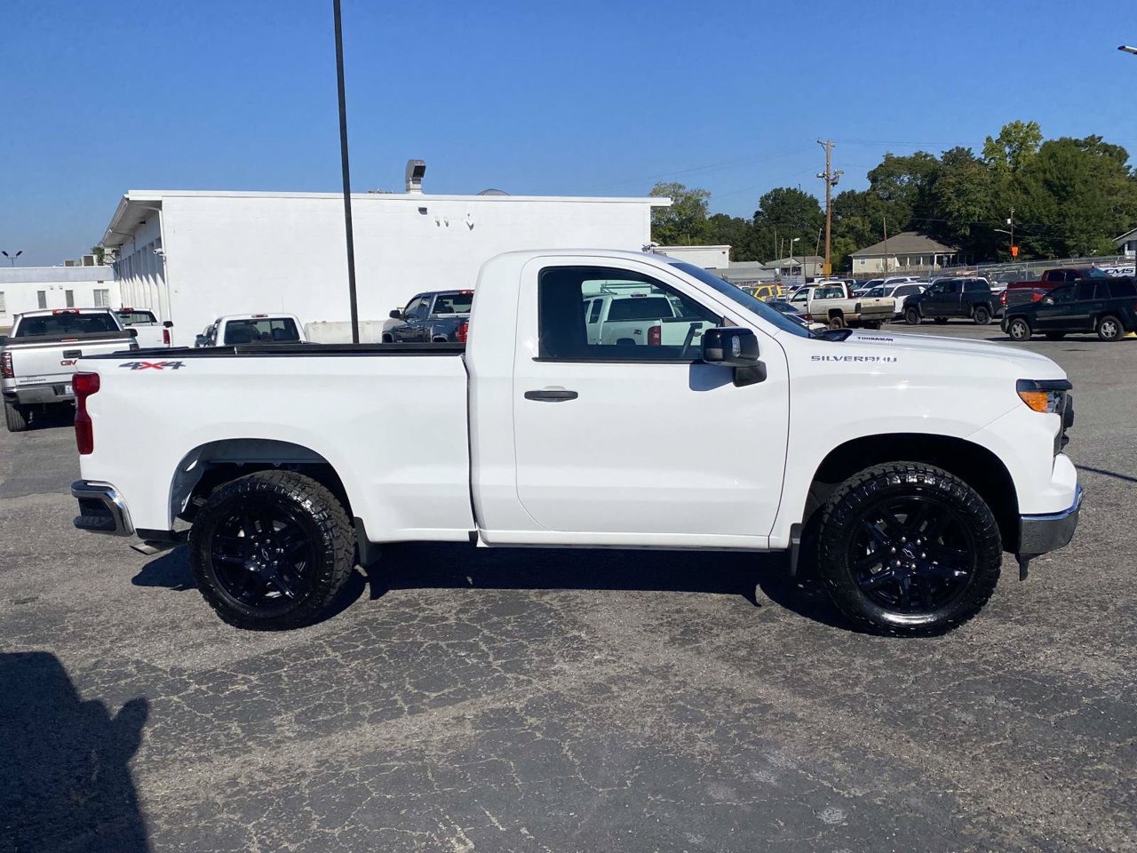 Used 2026 Chevrolet Silverado 1500 W/T w/ WT Safety Package AWD/4WD image 9