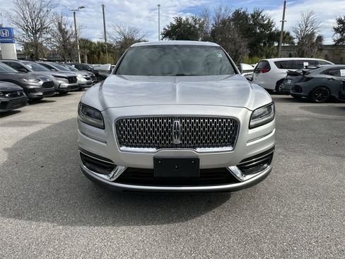 Used 2019 Lincoln Nautilus Select image 9