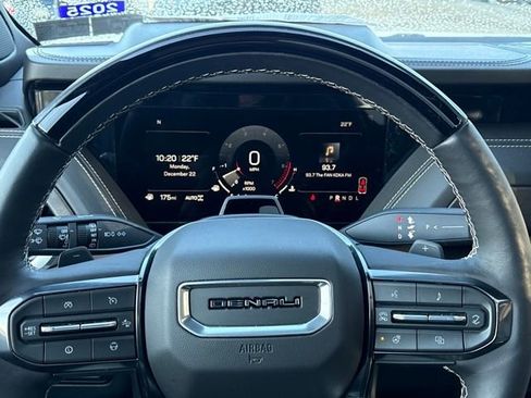 Certified 2025 GMC Yukon Denali Ultimate w/ LPO, Floor Liner Package image 23