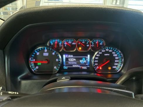 Used 2018 Chevrolet Silverado 1500 LT AWD/4WD image 15