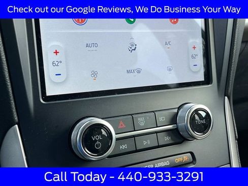 Certified 2024 Ford Edge SE image 32