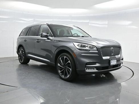 Used 2023 Lincoln Aviator Reserve w/ Equipment Group 201A AWD/4WD image 33