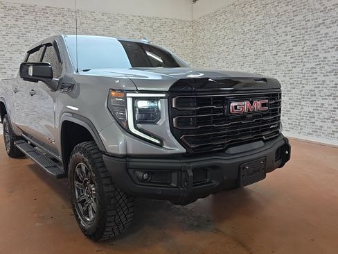 Used 2024 GMC Sierra 1500 AT4X image 7