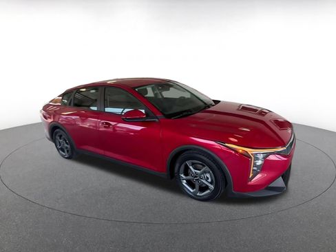Used 2025 Kia K4 FWD image 2