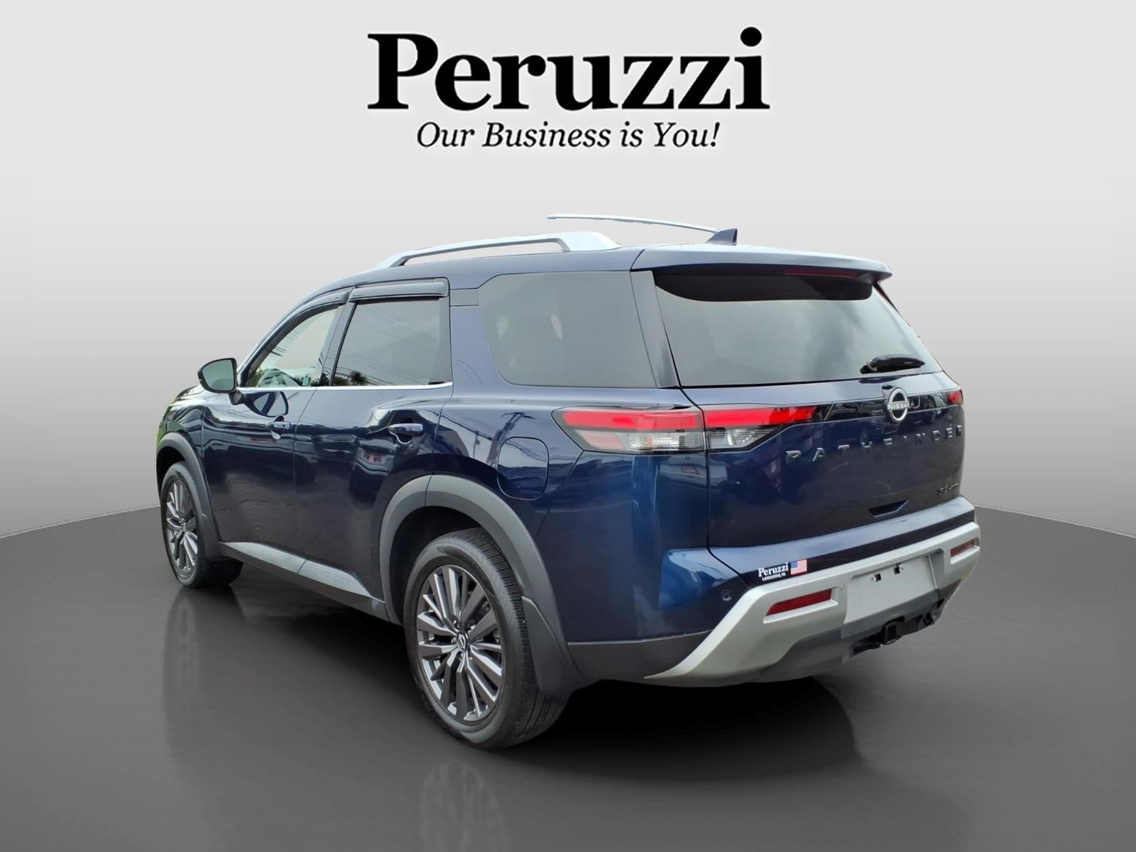 Used 2023 Nissan Pathfinder SL w/ SL Premium Package AWD/4WD image 6