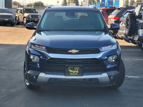 Used 2023 Chevrolet TrailBlazer LT w/ Convenience Package image 2