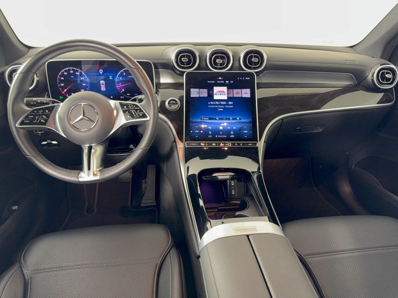 Used 2025 Mercedes-Benz GLC 300 image 17