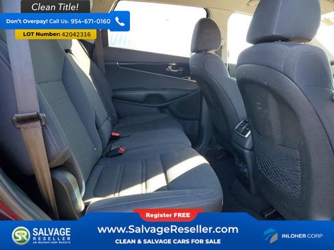 Used 2019 Kia Sorento AWD V6 image 15