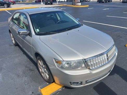 Used 2007 Lincoln MKZ image 3