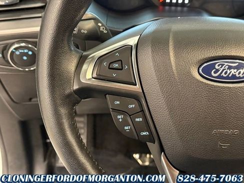 Used 2022 Ford Edge SEL w/ Sport Appearance Package image 19