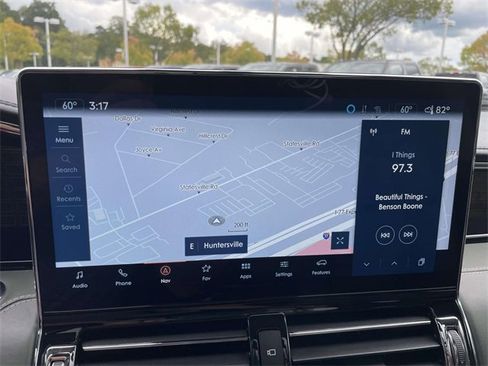 Used 2024 Lincoln Navigator L Black Label image 8