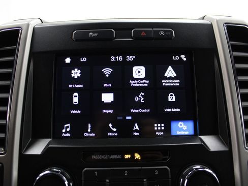 Used 2018 Ford F150 Lariat w/ Max Trailer Tow Package image 43