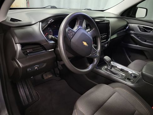Used 2021 Chevrolet Traverse LS w/ LPO, Cargo Package FWD image 16