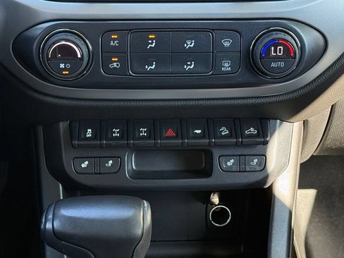 Used 2018 Chevrolet Colorado ZR2 AWD/4WD image 19