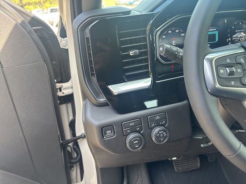 New 2026 Chevrolet Silverado 1500 RST w/ Convenience Package II AWD/4WD image 32