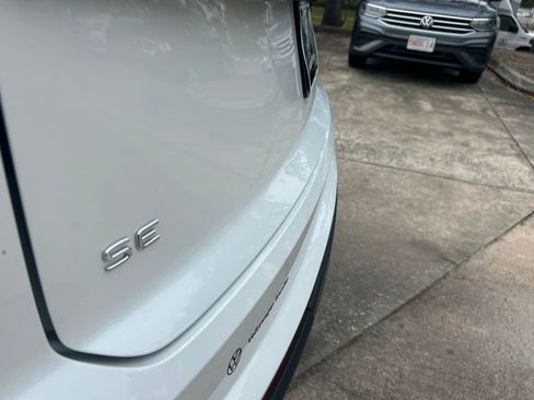 New 2026 Volkswagen Atlas Cross Sport SE image 30