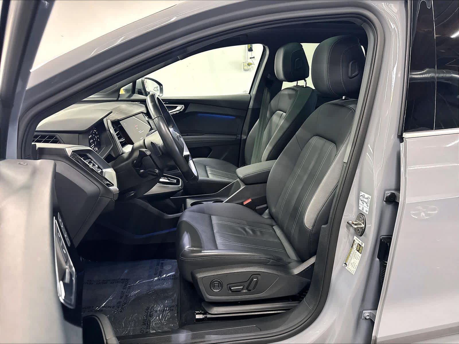 Used 2024 Audi Q4 e-tron Premium Plus w/ Premium Plus RWD image 27
