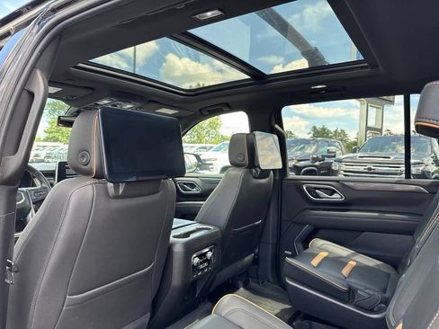 Used 2021 GMC Yukon XL AT4 w/ Rear Media and Nav Package AWD/4WD image 19