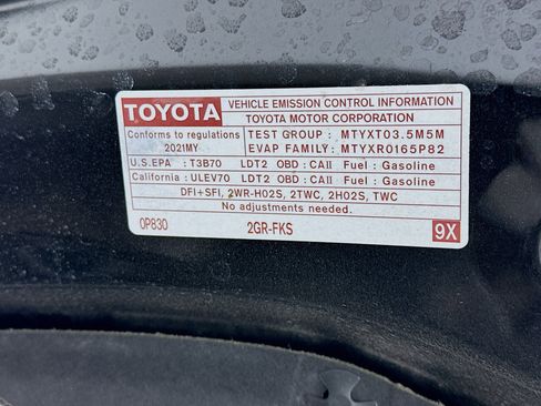 Used 2021 Toyota Highlander XLE image 23