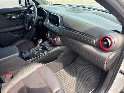 Used 2021 Chevrolet Blazer RS w/ Enhanced Convenience Package FWD image 15