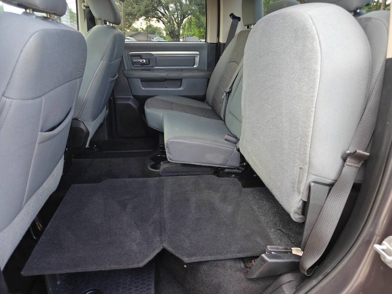 Used 2015 RAM 1500 Lone Star RWD image 21