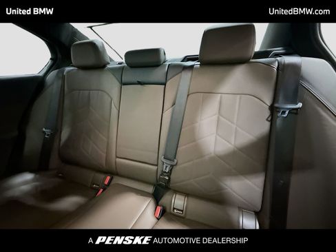 Used 2025 BMW i5 xDrive40 w/ Executive Package image 13