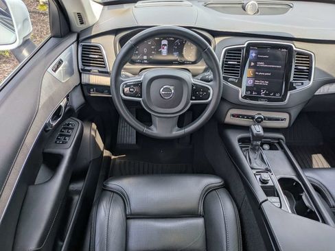 Used 2022 Volvo XC90 T6 Inscription w/ Advanced Package AWD/4WD image 18
