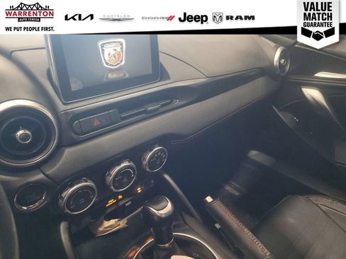 Used 2019 FIAT 124 Spider Abarth w/ Navigation & Sound Group RWD image 18