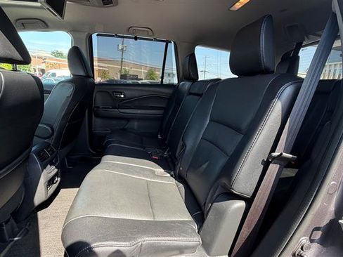 Used 2017 Honda Pilot Touring image 45