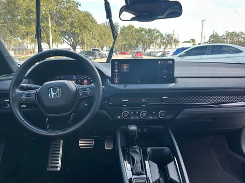 Used 2024 Honda Accord Sport image 39