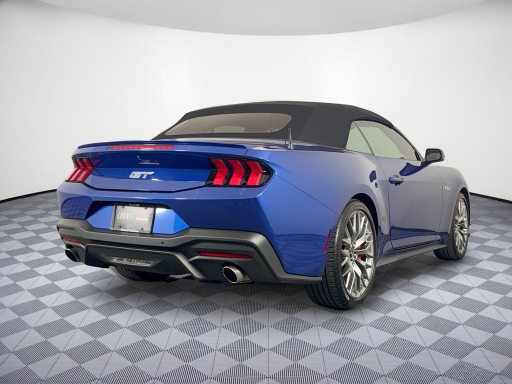 Used 2024 Ford Mustang GT Premium RWD image 9