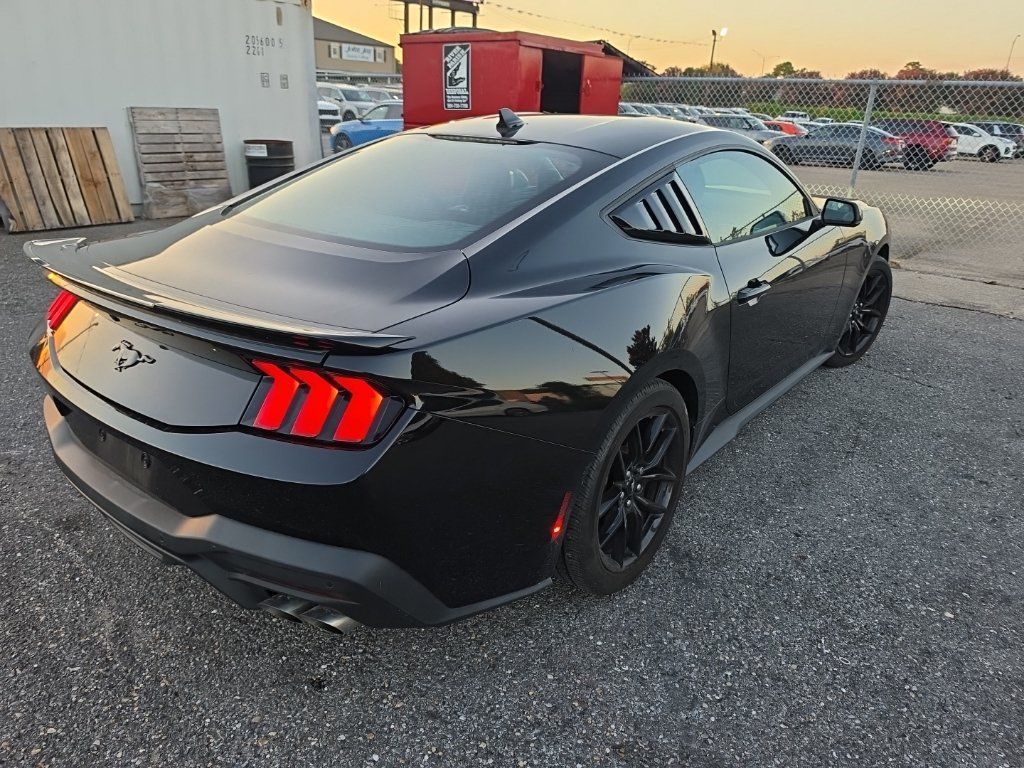 Used 2024 Ford Mustang Premium RWD image 4