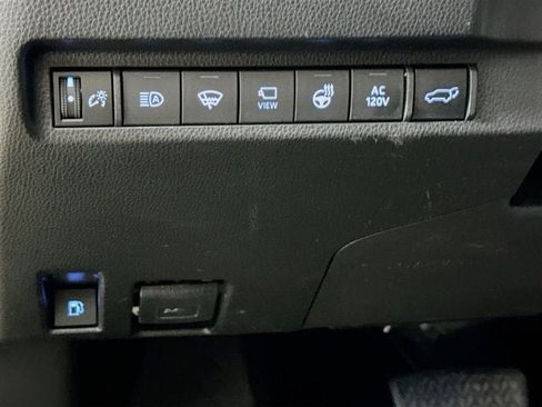 Used 2021 Toyota RAV4 XSE w/ Premium Package image 10