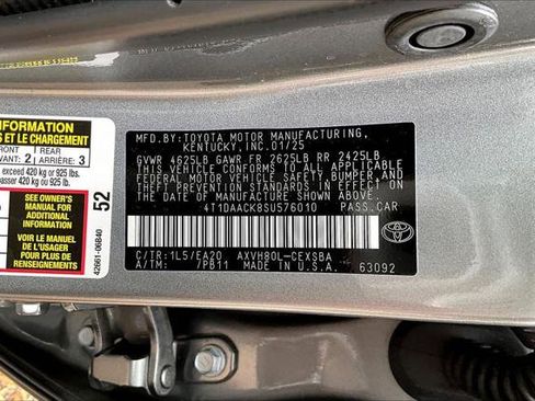 Certified 2025 Toyota Camry SE w/ Convenience Package image 16