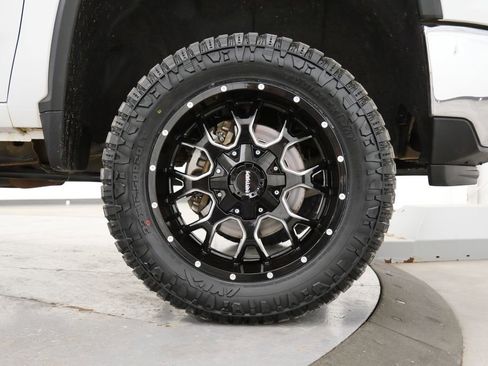Used 2024 Chevrolet Silverado 2500 W/T w/ WT Convenience Package AWD/4WD image 36