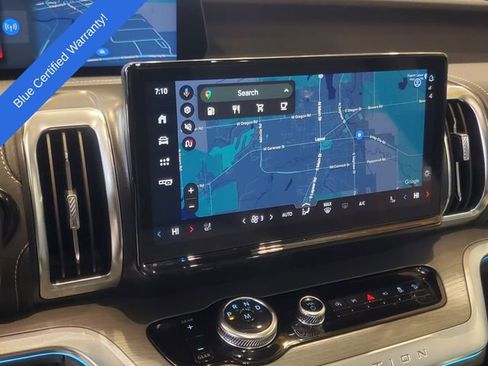 Certified 2025 Ford Expedition Platinum image 19