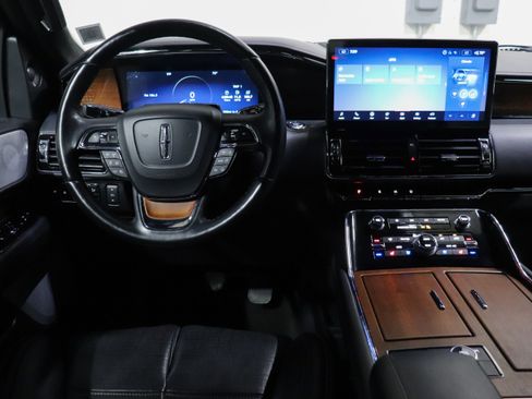 Used 2024 Lincoln Navigator L Black Label image 30