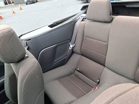 Used 2014 Ford Mustang Convertible RWD image 17