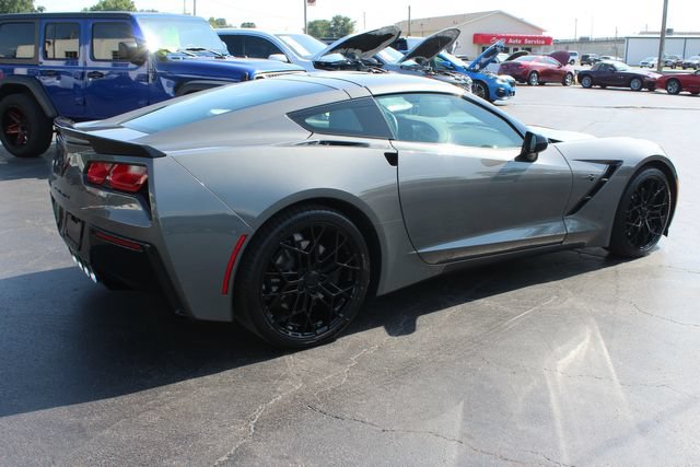 Used 2016 Chevrolet Corvette Stingray Coupe w/ Battery Protection Package RWD image 11