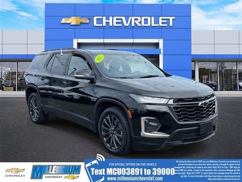 Certified 2023 Chevrolet Traverse RS image 1