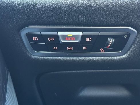 Used 2021 BMW X5 xDrive40i w/ M Sport Package image 32