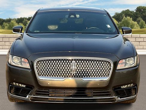 Used 2019 Lincoln Continental Premiere image 3