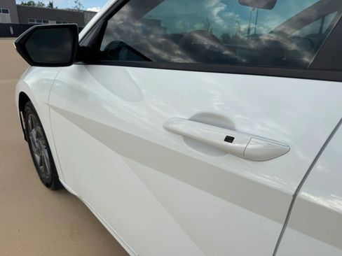 Used 2024 Hyundai Elantra SEL FWD image 14