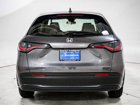 Used 2023 Honda HR-V LX image 7