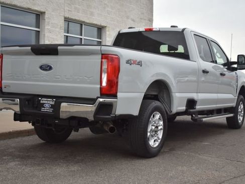 Used 2025 Ford F250 XLT AWD/4WD image 13