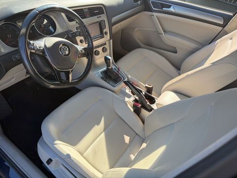 Used 2015 Volkswagen Golf TDI S image 6