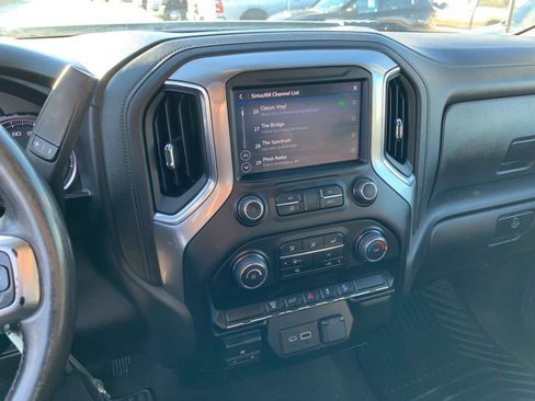 Used 2023 Chevrolet Silverado 2500 LT image 19