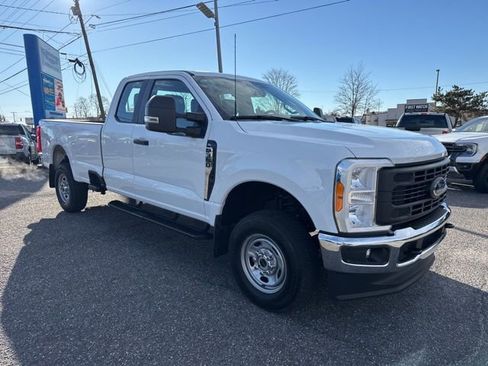 Used 2023 Ford F350 XL w/ Snow Plow Prep Package image 4