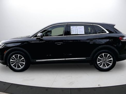 Used 2022 Lincoln Nautilus Reserve image 6