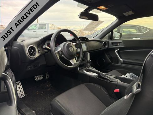 Used 2020 Toyota 86 image 9